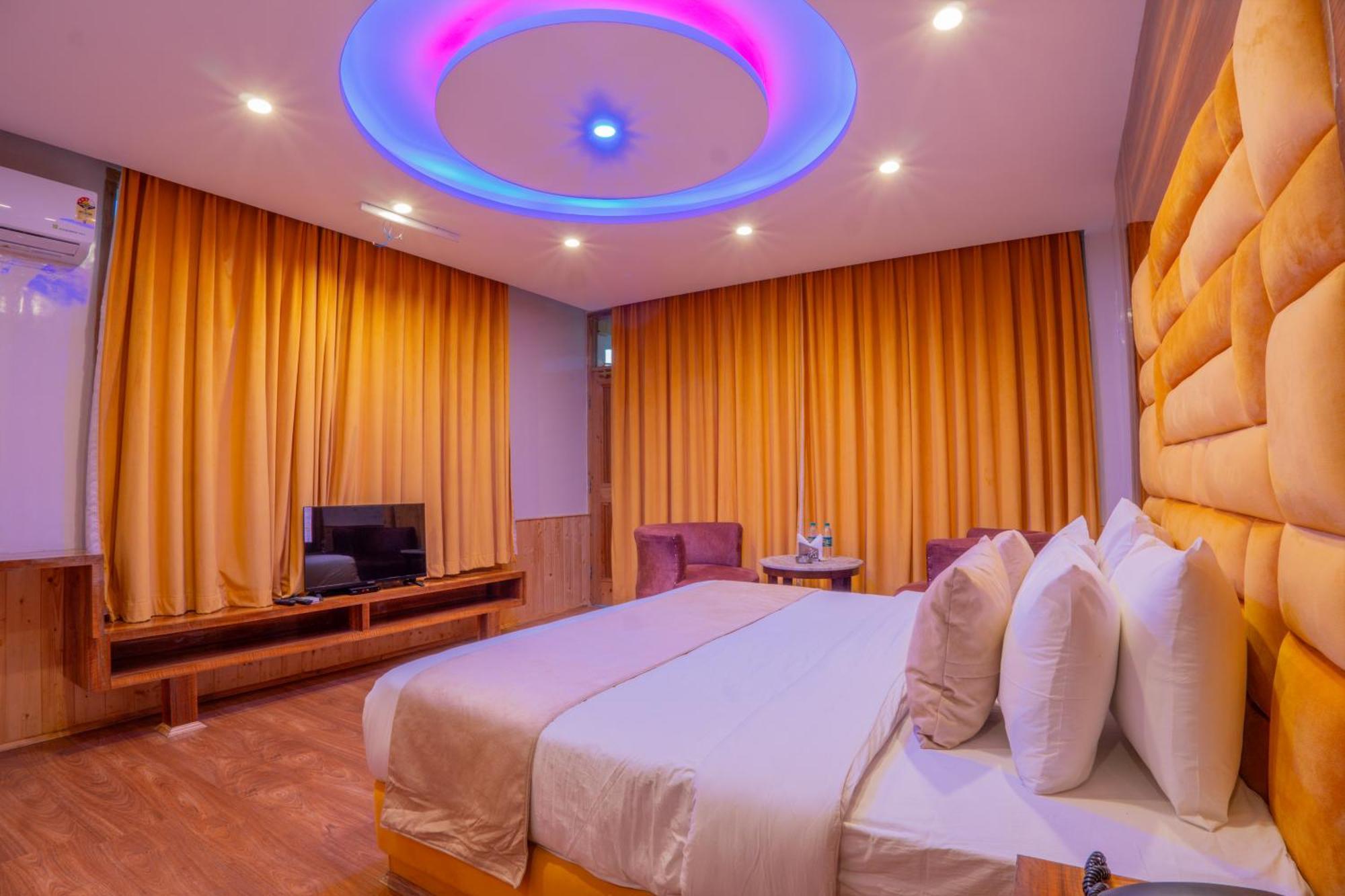Hill River Resort By West Western Manali  Bagian luar foto