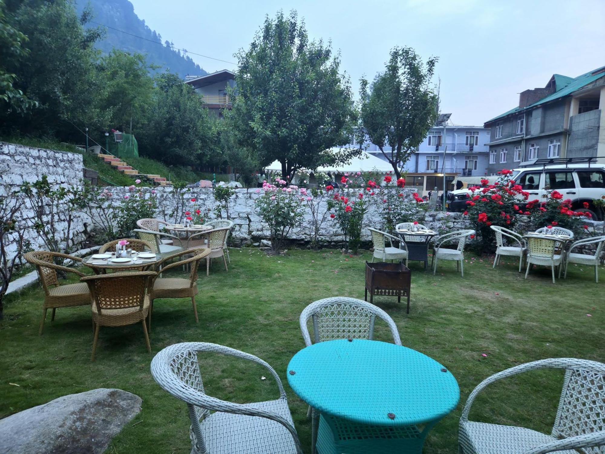 Hill River Resort By West Western Manali  Bagian luar foto