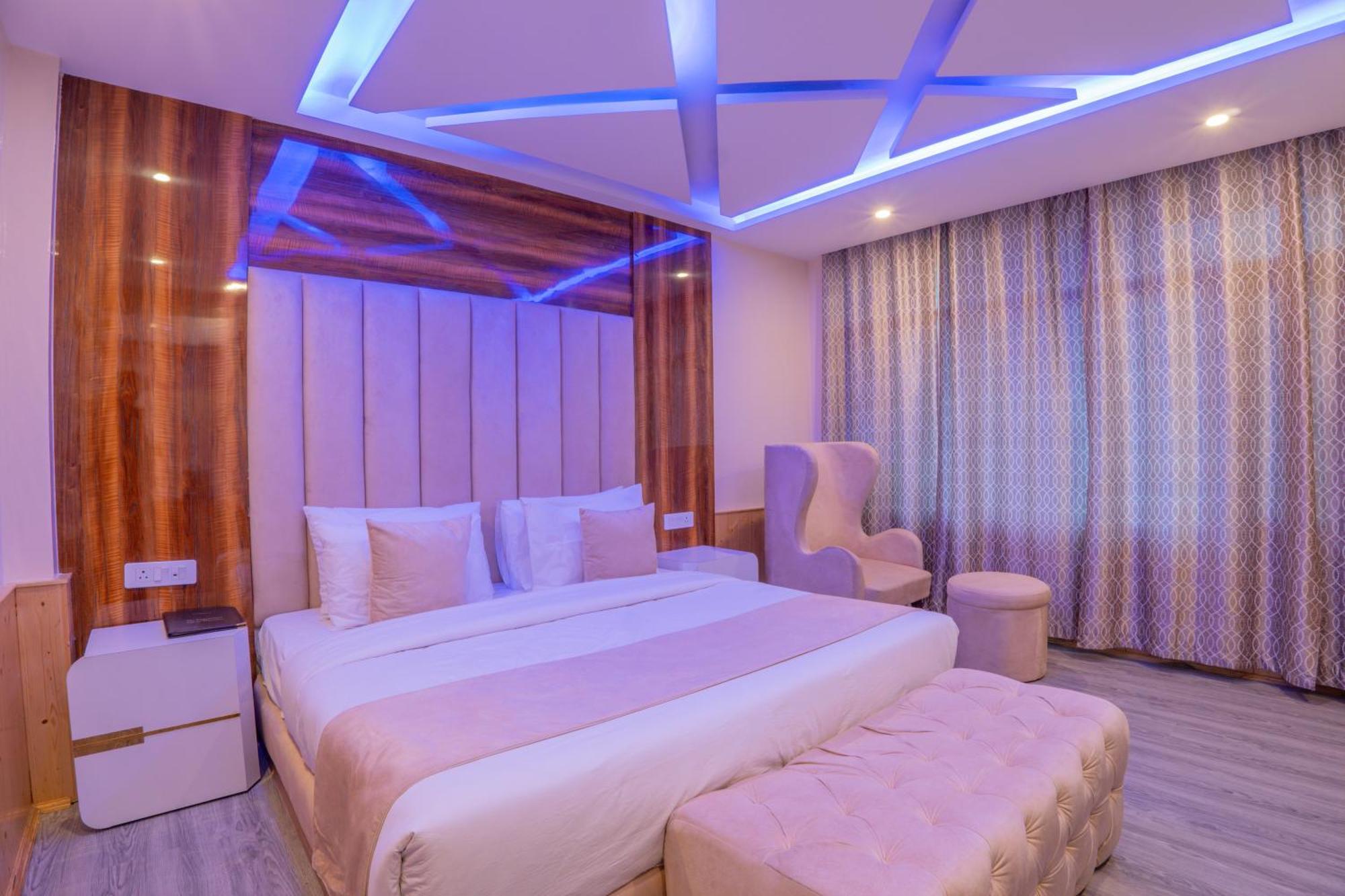 Hill River Resort By West Western Manali  Bagian luar foto