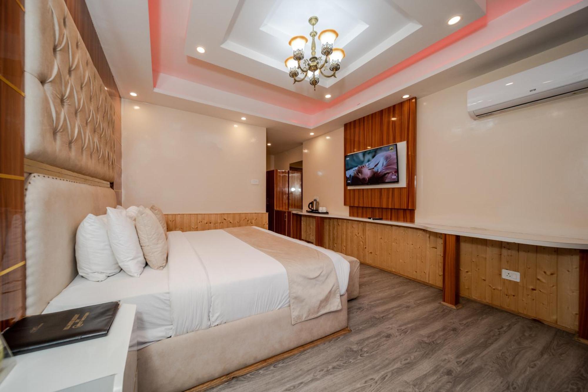 Hill River Resort By West Western Manali  Bagian luar foto