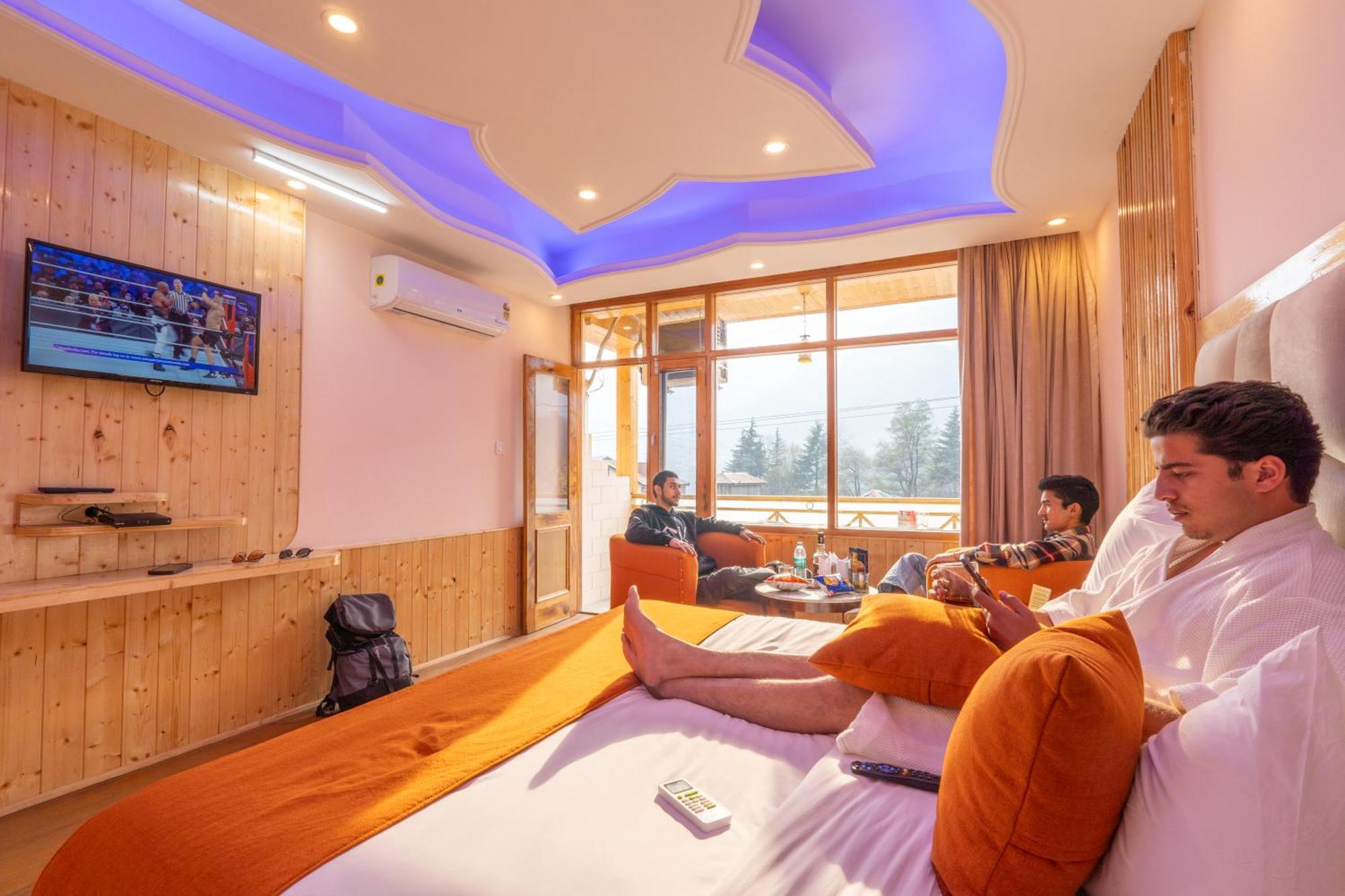 Hill River Resort By West Western Manali  Bagian luar foto