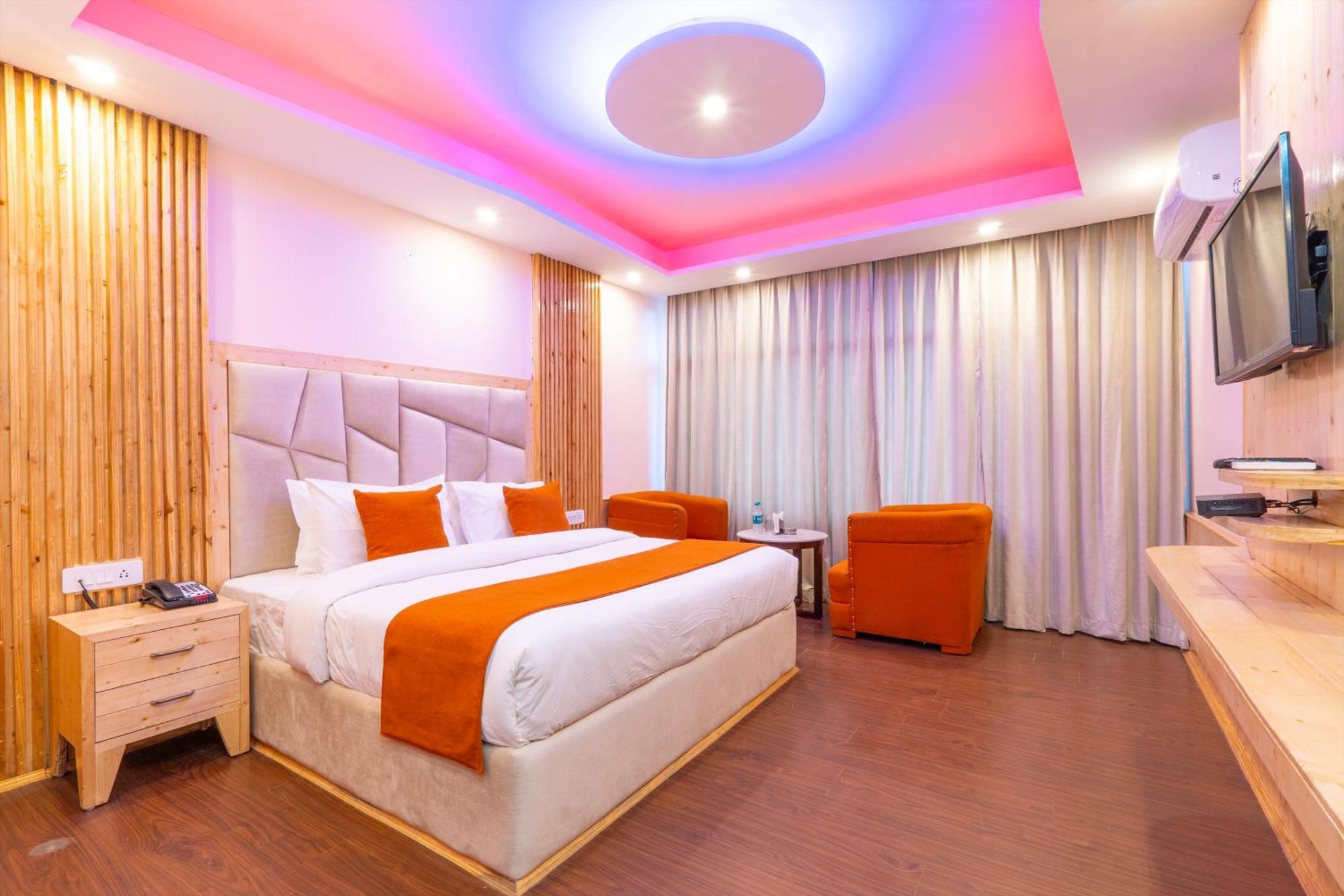 Hill River Resort By West Western Manali  Bagian luar foto
